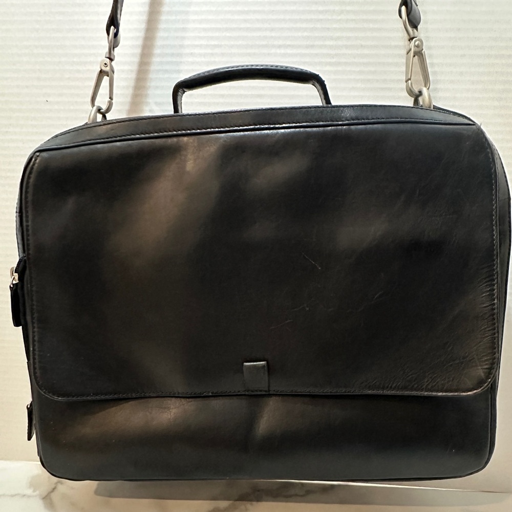Levenger Black Leather Bag - Picture 2 of 7